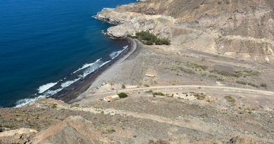Turcón denuncia en la Fiscalía y en la Demarcación de Costas el uso de maquinaria pesada y movimientos de tierra en playa y Barranco de Veneguera